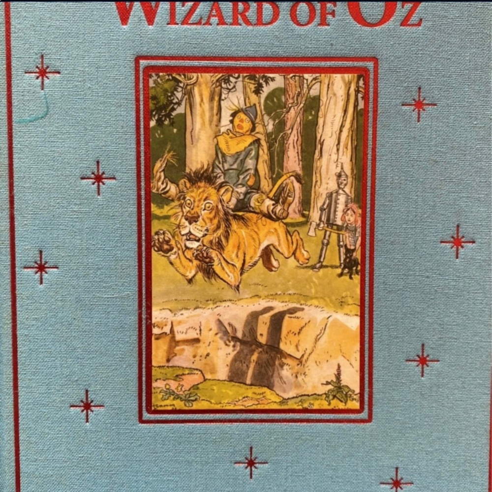 Books - Picture 5 of 7